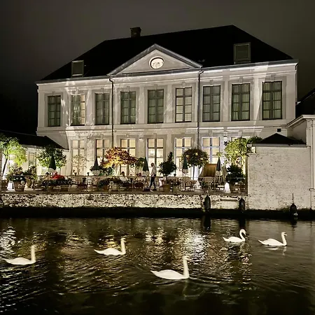 Sleeping Swan Bed and breakfast Brujas